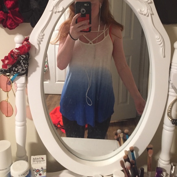 American Eagle Outfitters Tops - Ombré strappy tank